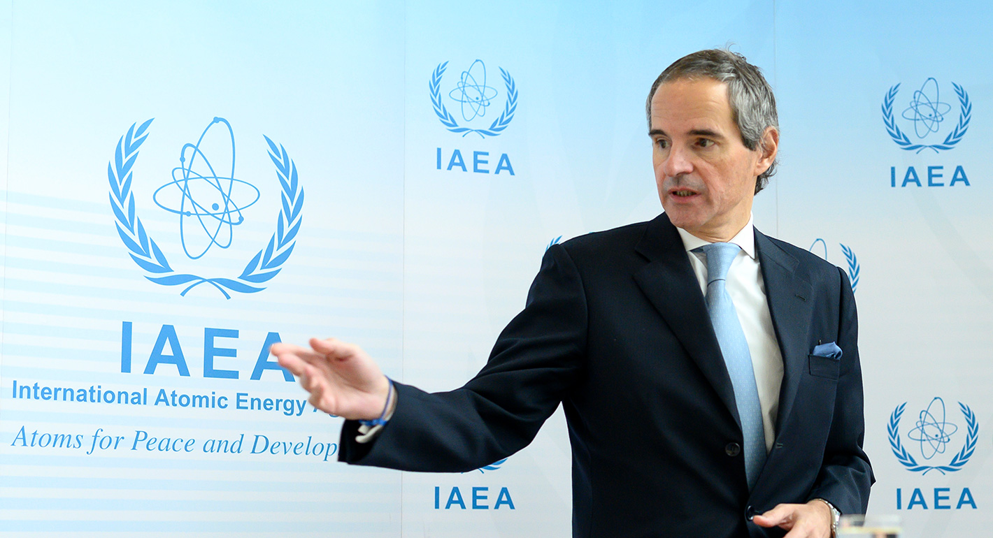 Iran on the Boil in the IAEA Boardroom: Russia, the West, and NPT Obligations