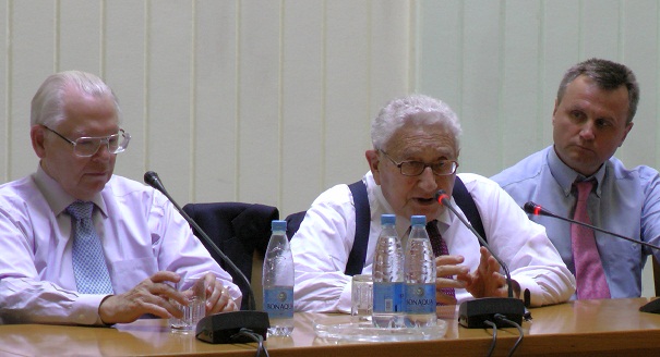 Amb. Collins (left), and Dr. Kissinger (middle)